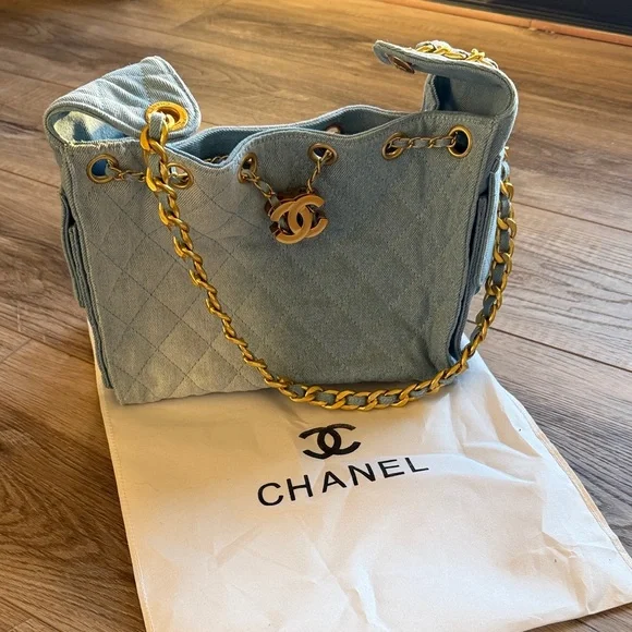 Chanel 25 Light Blue denim Jean Quilted Bag with Gold Chain look a like - Picture 1 of 9